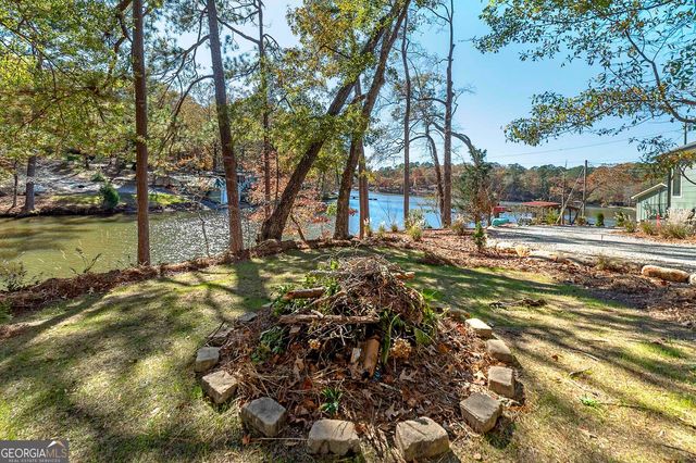 121 Cedar Drive, Jackson, GA 30233