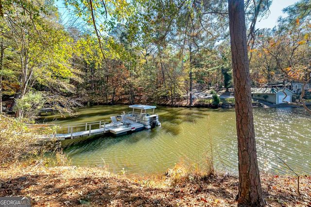 121 Cedar Drive, Jackson, GA 30233