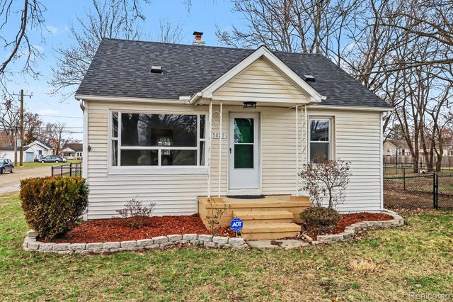 5825 N Newburgh Road, Westland, MI 48185