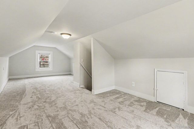 5825 N Newburgh Road, Westland, MI 48185