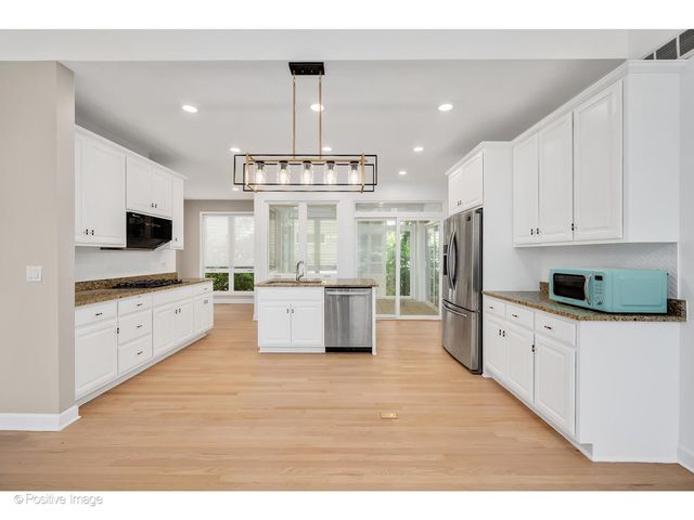 1103 Compass Court, Naperville, IL 60540