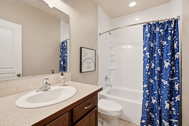 705 Quail Dr, Cheney, WA 99004