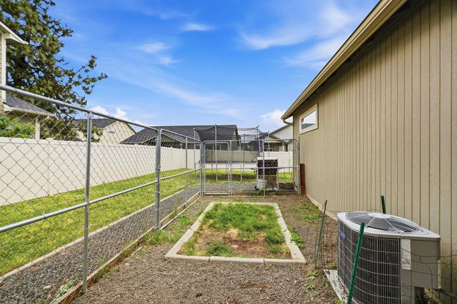 705 Quail Dr, Cheney, WA 99004