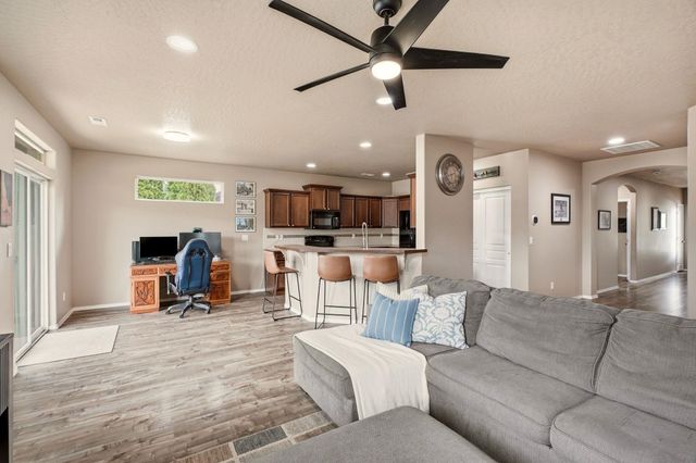 705 Quail Dr, Cheney, WA 99004