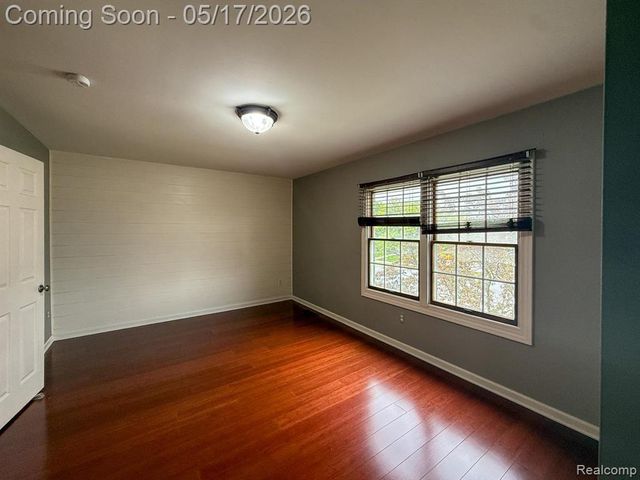 36721 Park Place Drive, Sterling Heights, MI 48310