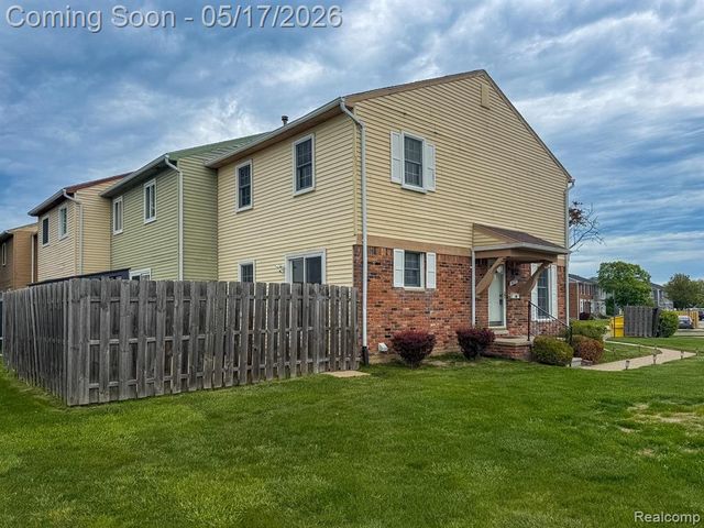 36721 Park Place Drive, Sterling Heights, MI 48310
