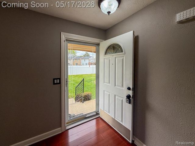 36721 Park Place Drive, Sterling Heights, MI 48310