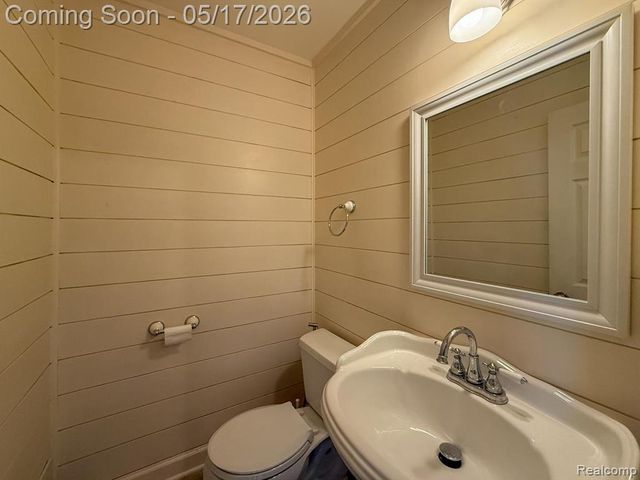 36721 Park Place Drive, Sterling Heights, MI 48310