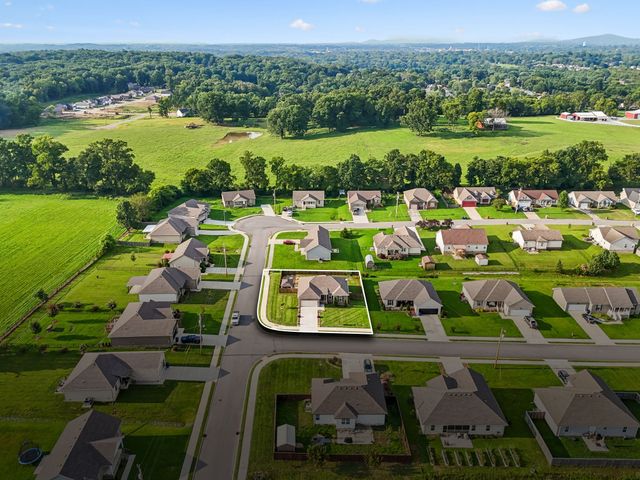 122 August Way, Shelbyville, TN 37160