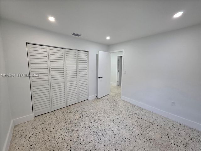 233 E 7th St, Hialeah, FL 33010