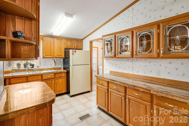 106 Avian Court, Brevard, NC 28712