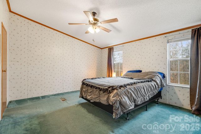 106 Avian Court, Brevard, NC 28712