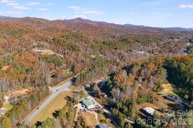 106 Avian Court, Brevard, NC 28712