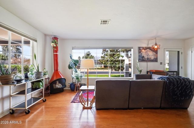 1831 E MINNEZONA Avenue, Phoenix, AZ 85016