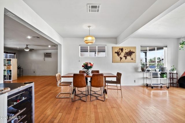 1831 E MINNEZONA Avenue, Phoenix, AZ 85016