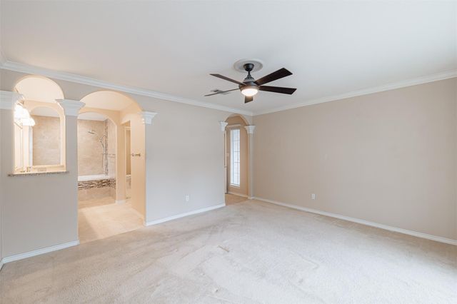 519 E Hillary Circle, Sugar Land, TX 77498