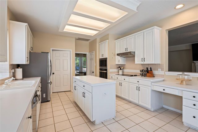 2203 Fairwater Park Drive, League City, TX 77573