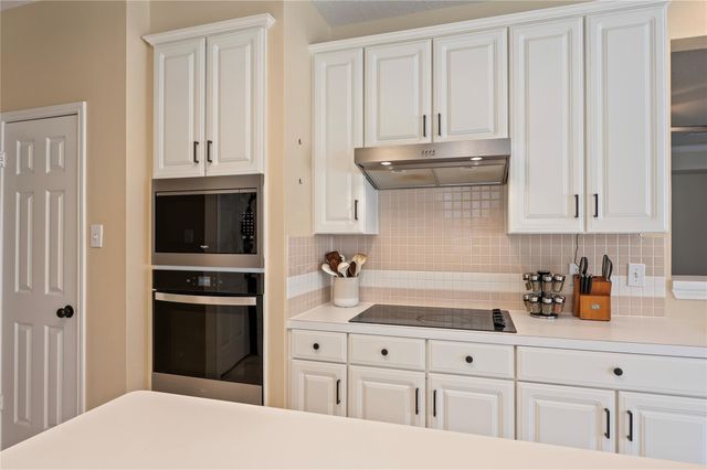 2203 Fairwater Park Drive, League City, TX 77573