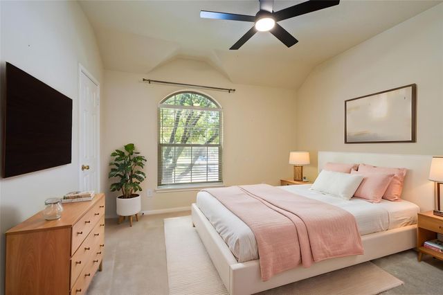 2203 Fairwater Park Drive, League City, TX 77573