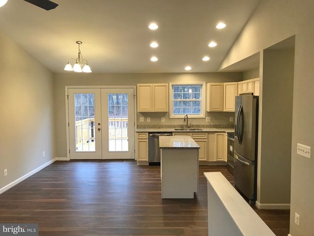 402 BLUEBIRD WAY, Front Royal, VA 22630