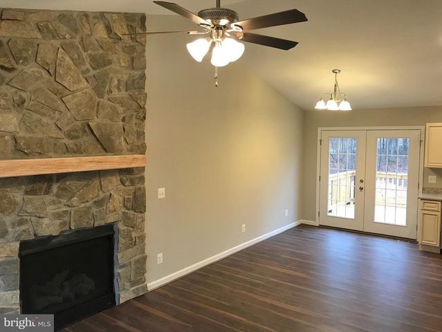 402 BLUEBIRD WAY, Front Royal, VA 22630