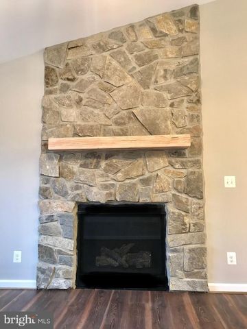 402 BLUEBIRD WAY, Front Royal, VA 22630