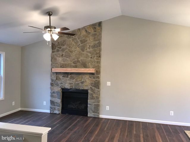 402 BLUEBIRD WAY, Front Royal, VA 22630