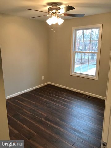 402 BLUEBIRD WAY, Front Royal, VA 22630