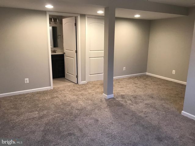 402 BLUEBIRD WAY, Front Royal, VA 22630