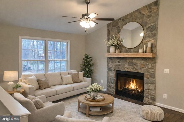 402 BLUEBIRD WAY, Front Royal, VA 22630