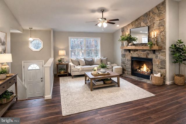 402 BLUEBIRD WAY, Front Royal, VA 22630