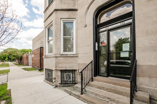 735 E 50th Street 2, Chicago, IL 60615