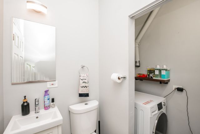 735 E 50th Street 2, Chicago, IL 60615