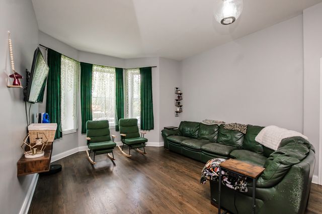 735 E 50th Street 2, Chicago, IL 60615