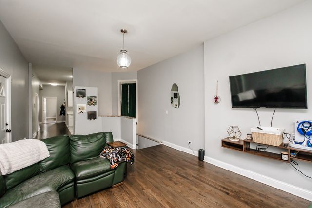 735 E 50th Street 2, Chicago, IL 60615