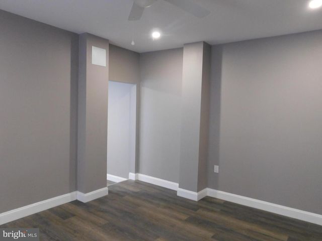 108-110 E OAK ST, Millville, NJ 08332