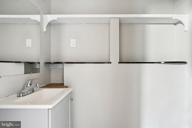 916 WILLOW LN, Williamstown, NJ 08094