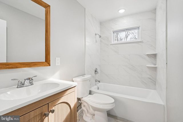 916 WILLOW LN, Williamstown, NJ 08094