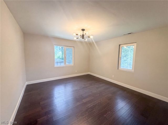 37045 Chagrin Boulevard, Chagrin Falls, OH 44022