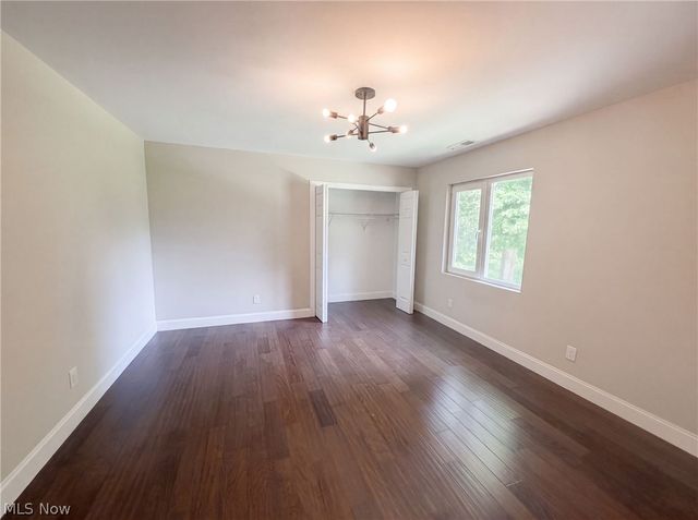 37045 Chagrin Boulevard, Chagrin Falls, OH 44022