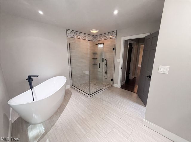 37045 Chagrin Boulevard, Chagrin Falls, OH 44022