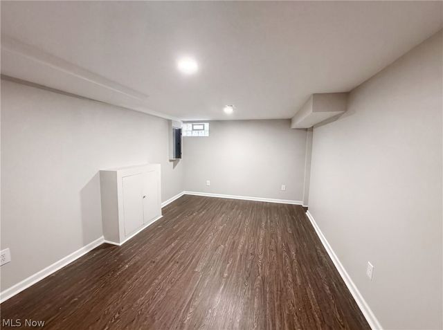 37045 Chagrin Boulevard, Chagrin Falls, OH 44022