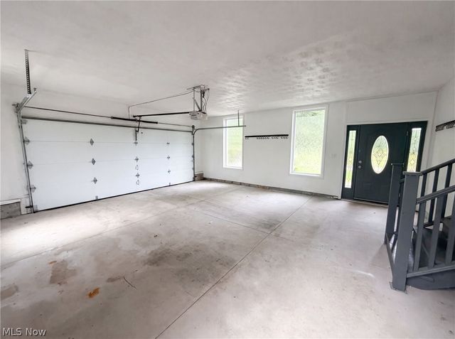 37045 Chagrin Boulevard, Chagrin Falls, OH 44022