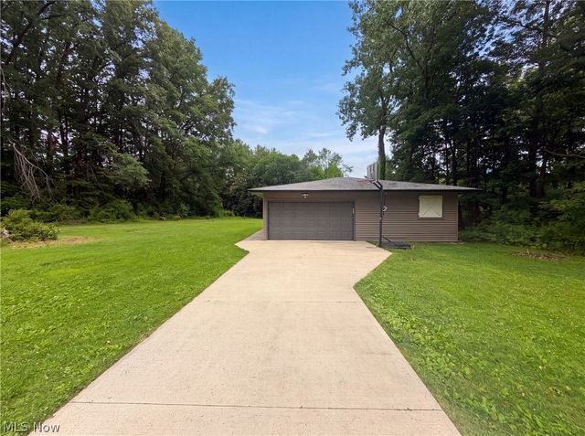 37045 Chagrin Boulevard, Chagrin Falls, OH 44022