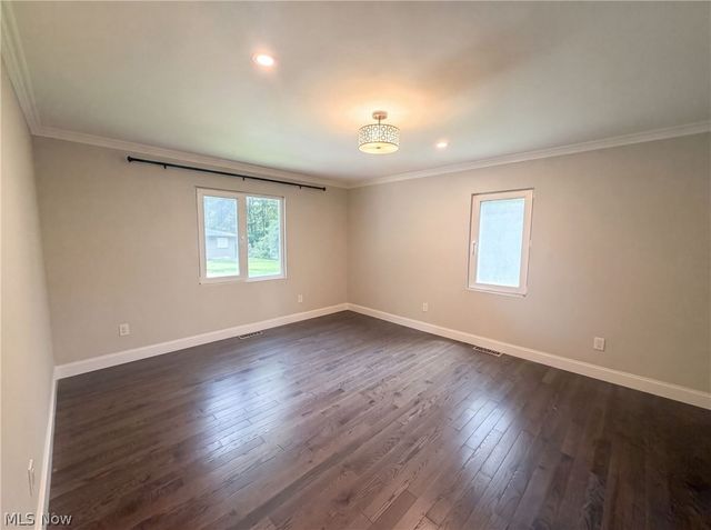 37045 Chagrin Boulevard, Chagrin Falls, OH 44022