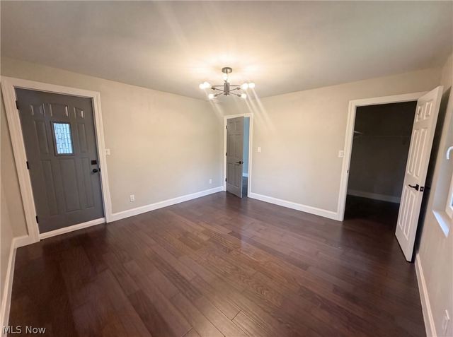 37045 Chagrin Boulevard, Chagrin Falls, OH 44022