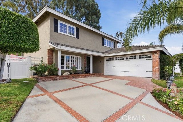 8421 Crimson Circle, Huntington Beach, CA 92646