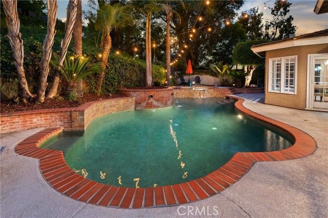 8421 Crimson Circle, Huntington Beach, CA 92646