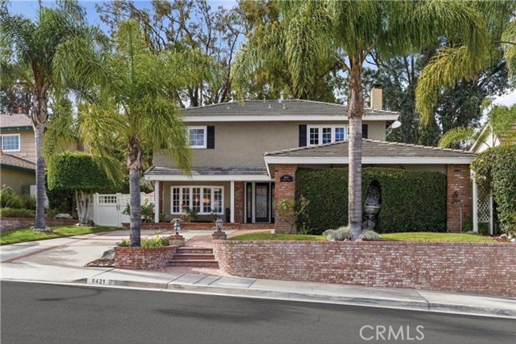 8421 Crimson Circle, Huntington Beach, CA 92646