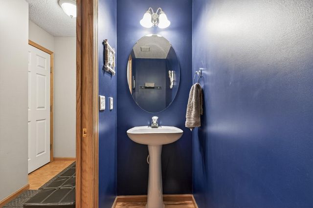 1649 Hamilton Lane, Shakopee, MN 55379